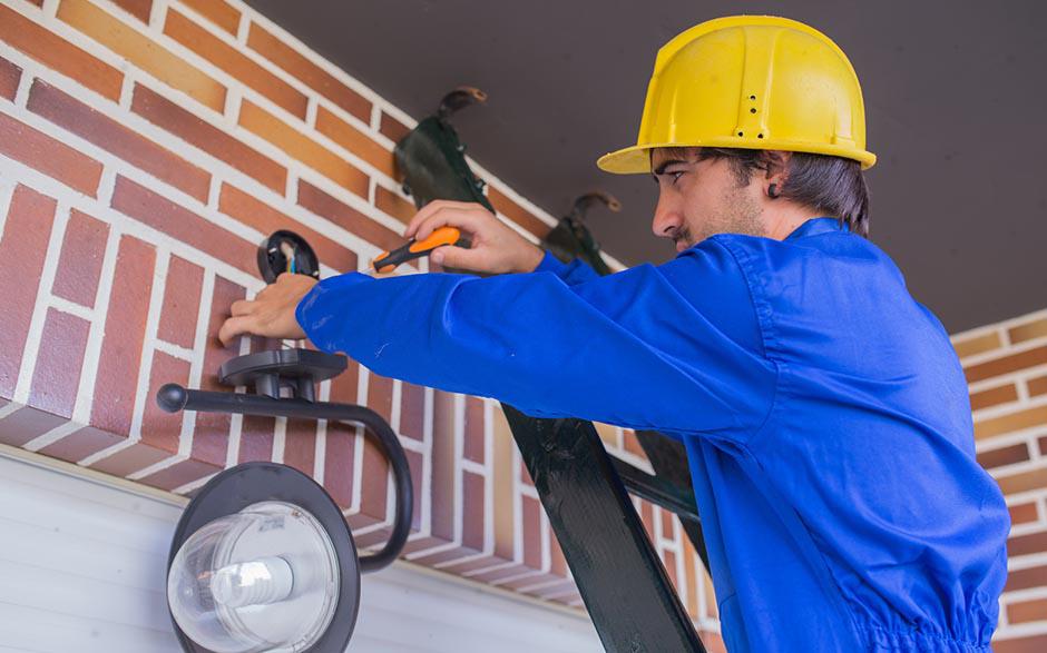 taux horaire électricien Poissy